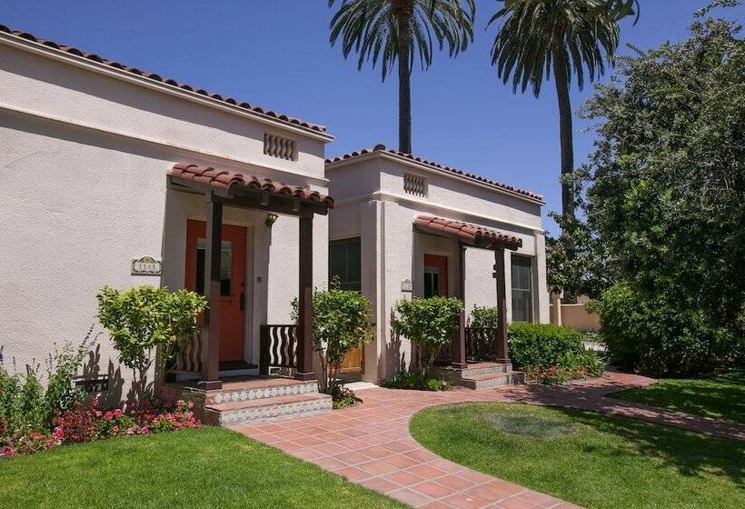 酒店 Harbor House Inn