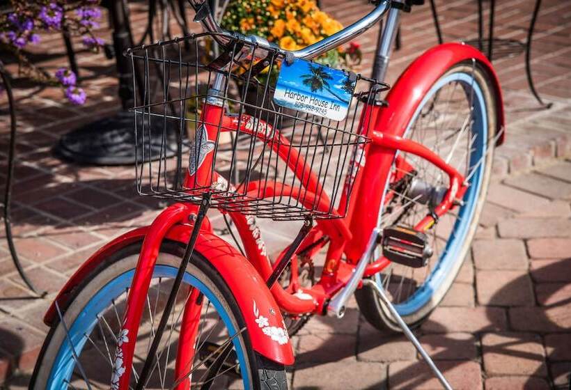 酒店 Harbor House Inn