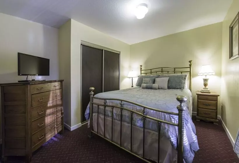 ホテル Historic Cary House