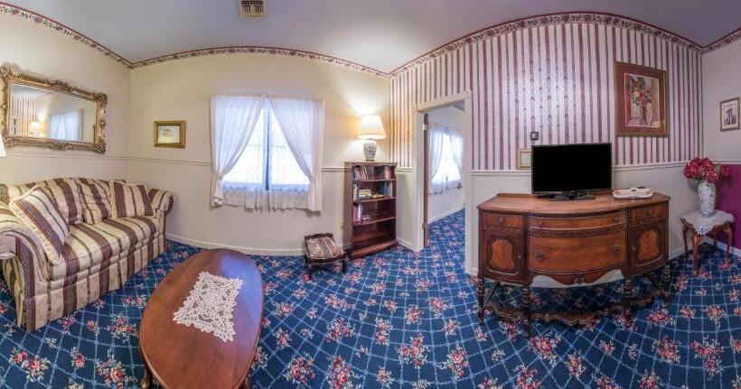 فندق Historic Cary House