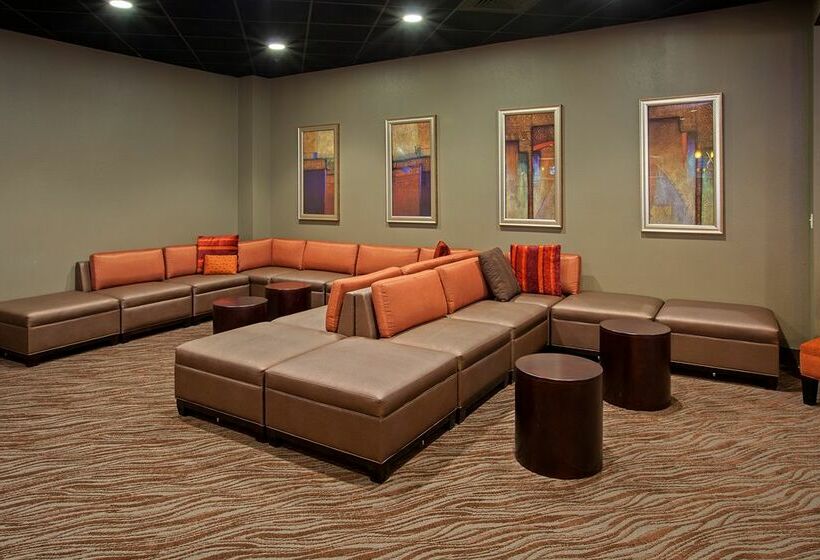 فندق Holiday Inn Evansville Airport