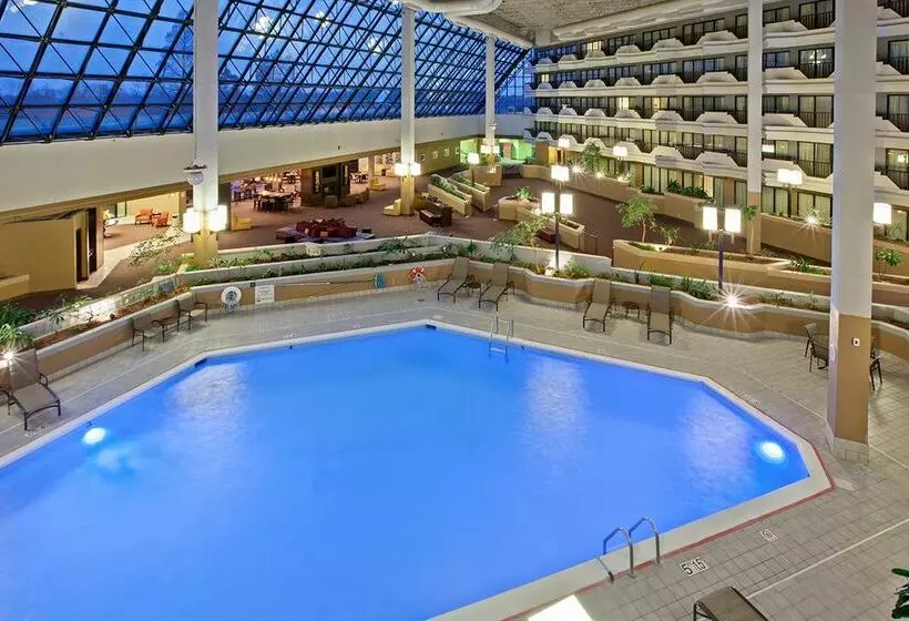 ホテル Holiday Inn Evansville Airport