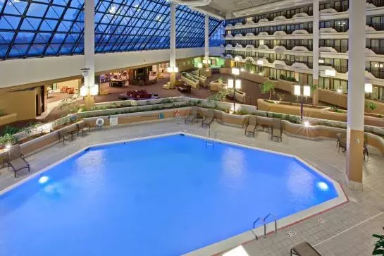 ホテル Holiday Inn Evansville Airport