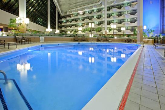 فندق Holiday Inn Evansville Airport