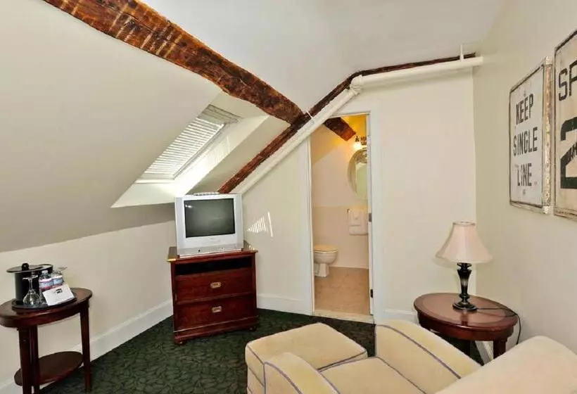 בית מלון כפרי Jailhouse Inn