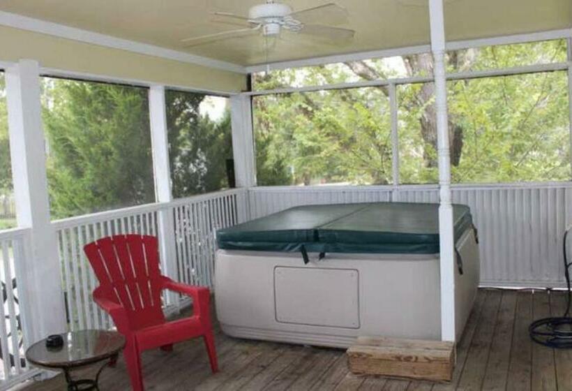 فندق Kemah Escape