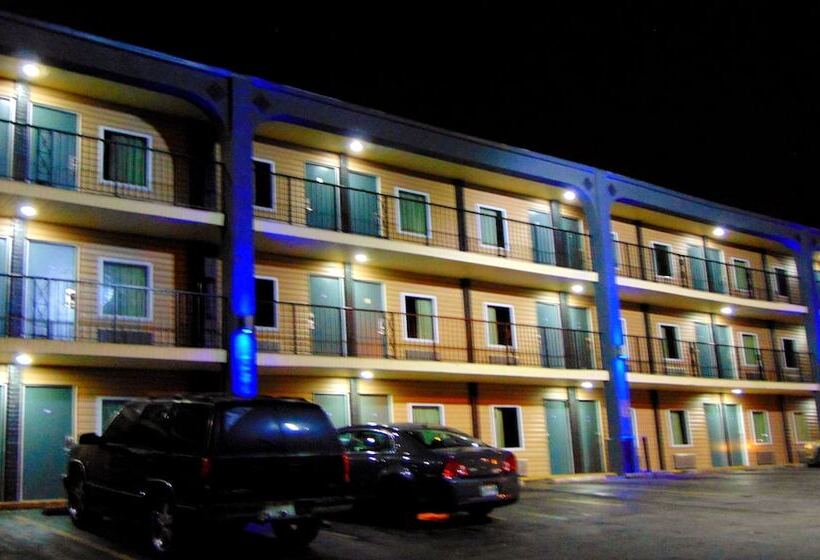 فندق Knights Inn Antioch