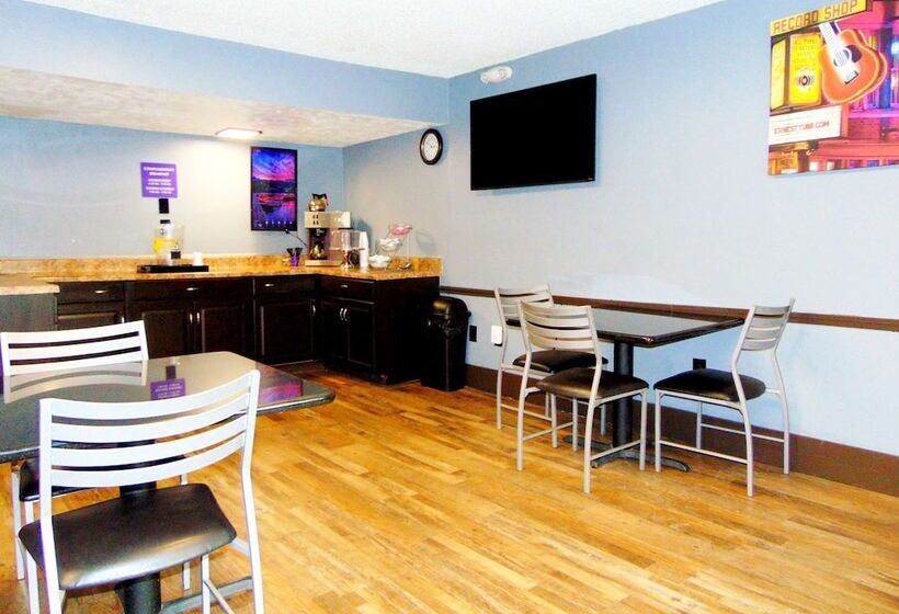 فندق Knights Inn Antioch