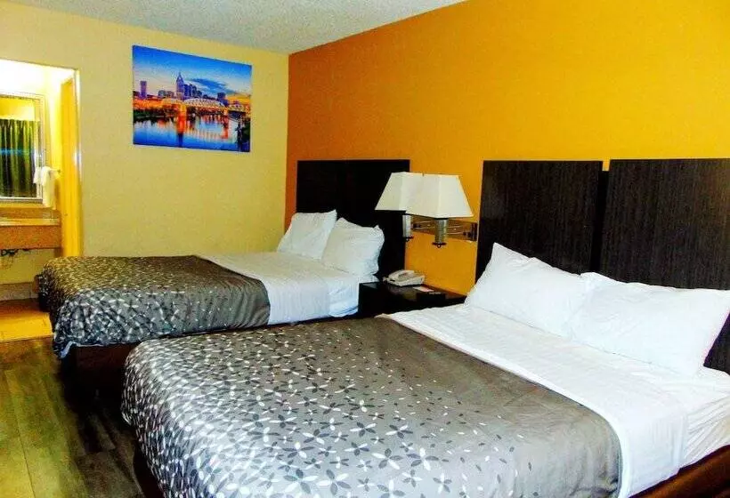 Отель Knights Inn Antioch