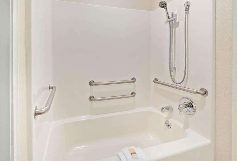 בית מלון כפרי La Quinta Inn By Wyndham Missoula