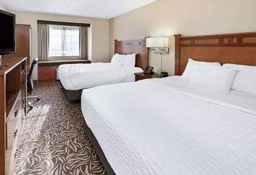 هتل La Quinta Inn By Wyndham Missoula