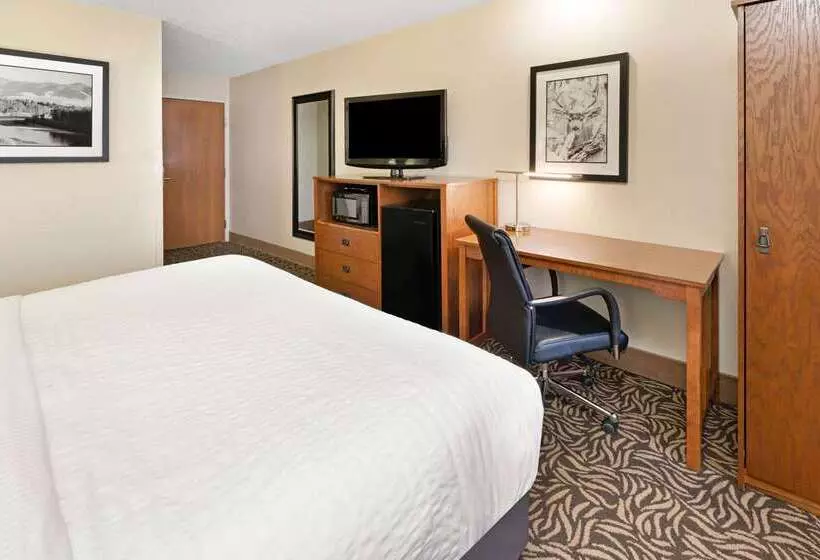 هتل La Quinta Inn By Wyndham Missoula