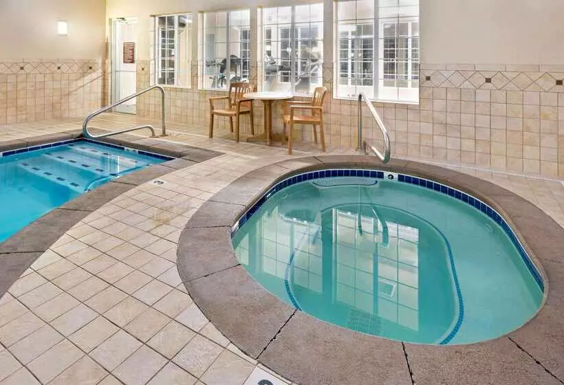 هتل La Quinta Inn By Wyndham Missoula