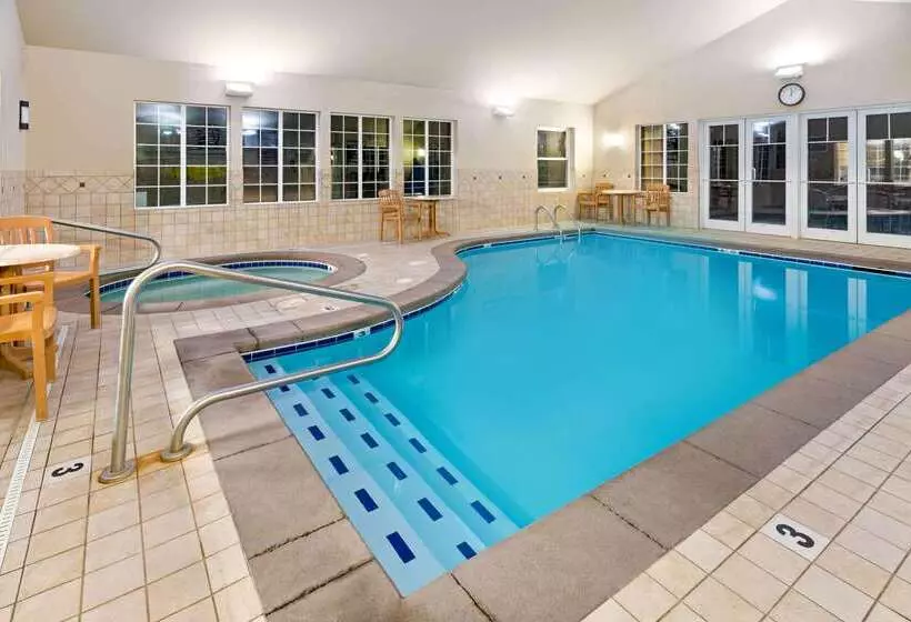 هتل La Quinta Inn By Wyndham Missoula