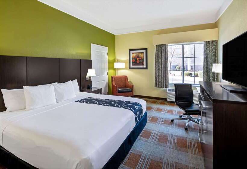 Отель La Quinta By Wyndham Atlanta South   Newnan