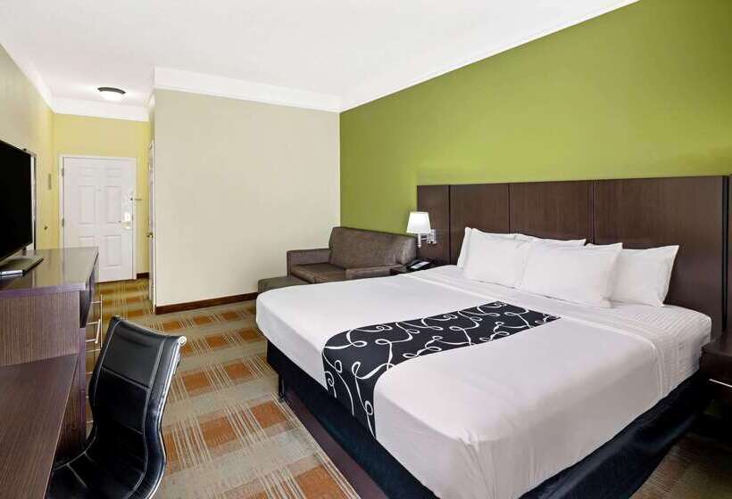 Отель La Quinta By Wyndham Atlanta South   Newnan