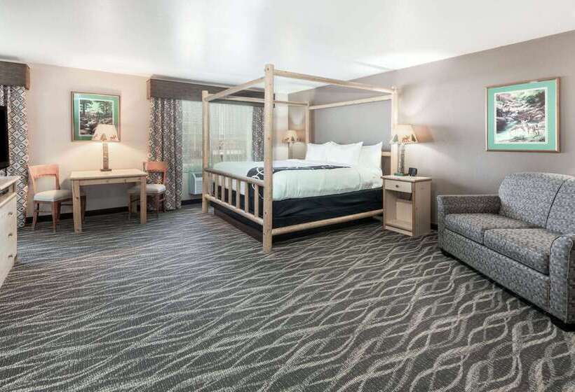 בית מלון כפרי La Quinta By Wyndham Belgrade Bozeman Airport