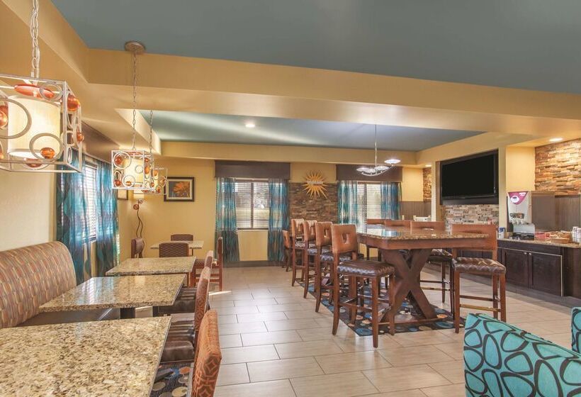 בית מלון כפרי La Quinta By Wyndham Elizabethtown