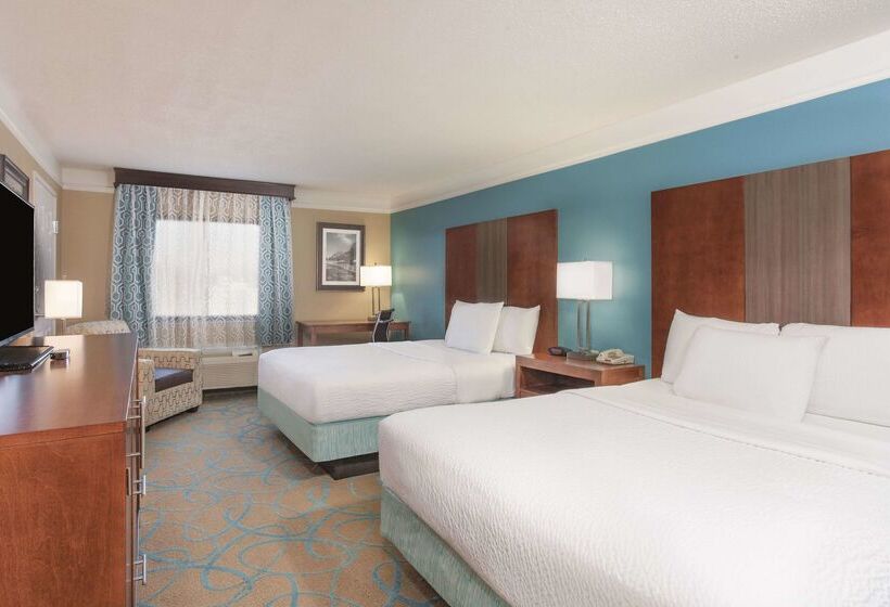 בית מלון כפרי La Quinta By Wyndham Elizabethtown