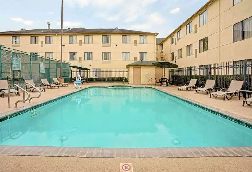 酒店 La Quinta Inn & Suites By Wyndham The Woodlands/spring