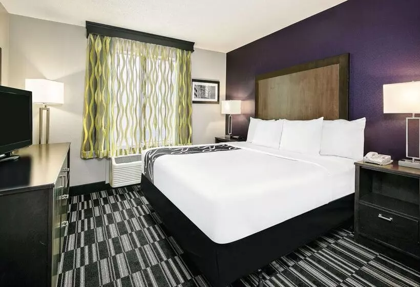 酒店 La Quinta Inn & Suites By Wyndham The Woodlands/spring