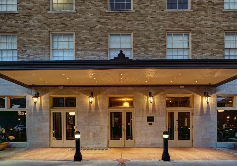 The Lasalle Hotel, Bryan College Station, A Tribute Portfolio