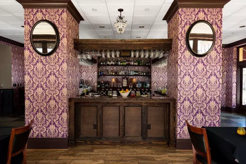 The Lasalle Hotel, Bryan College Station, A Tribute Portfolio