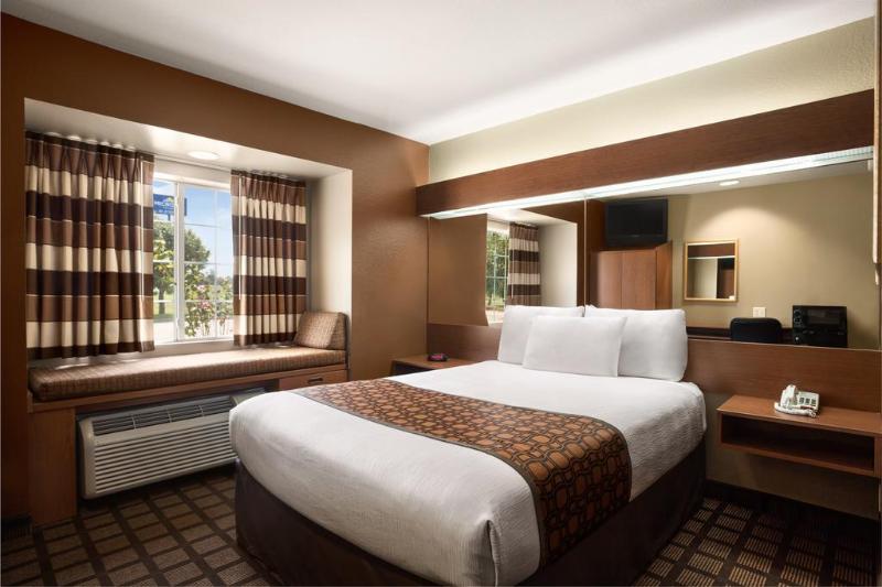 هتل Quality Inn & Suites Longview I20