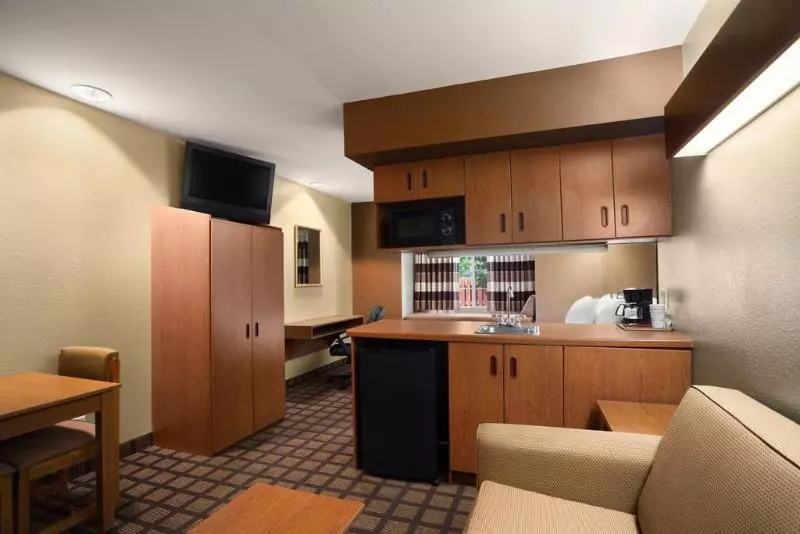 호텔 Quality Inn & Suites Longview I20