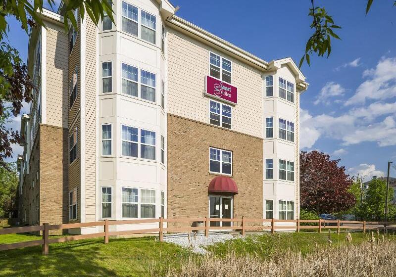 Smart Suites, Ascend Hotel Collection