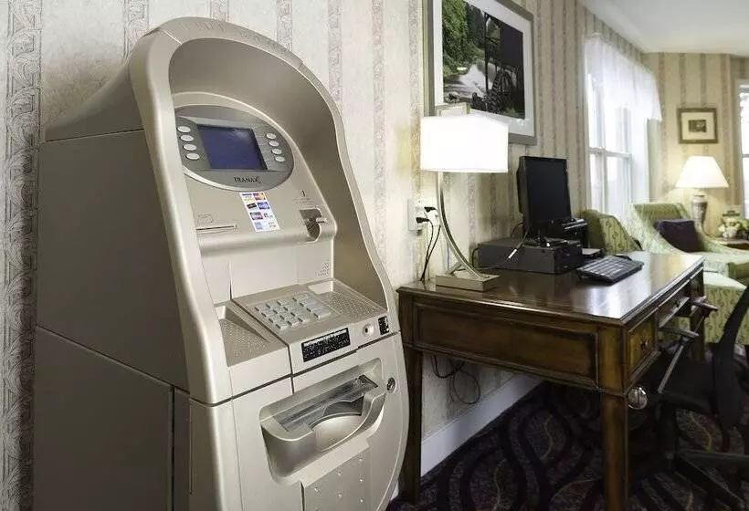 Smart Suites, Ascend Hotel Collection