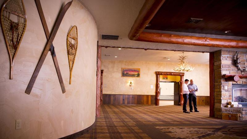 Stoney Creek Hotel St. Joseph