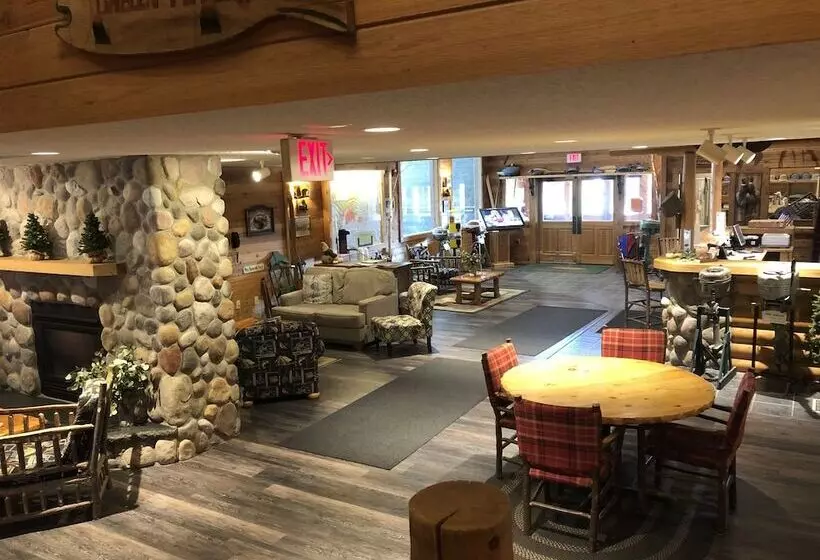 בית מלון כפרי The Lodge At Crooked Lake