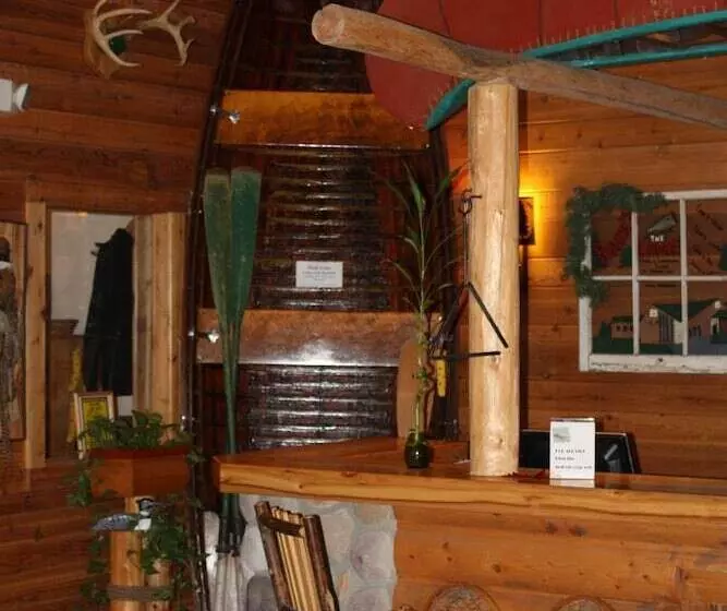 בית מלון כפרי The Lodge At Crooked Lake