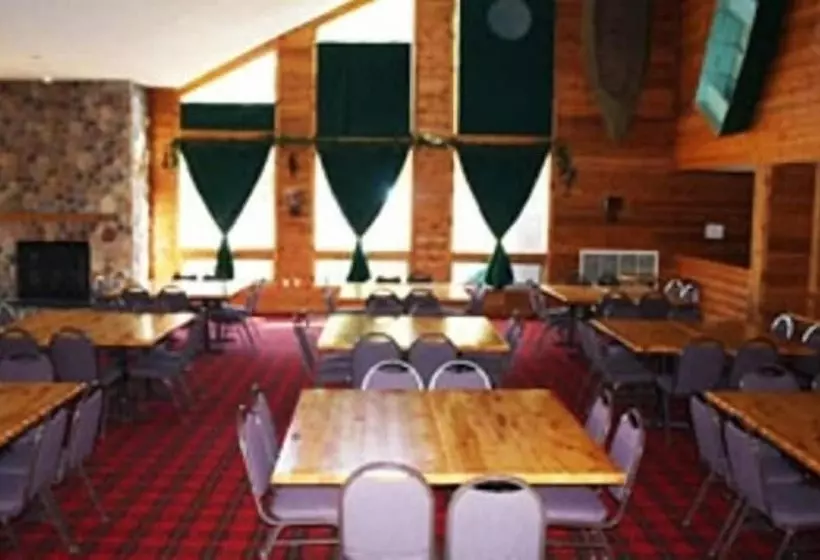 בית מלון כפרי The Lodge At Crooked Lake