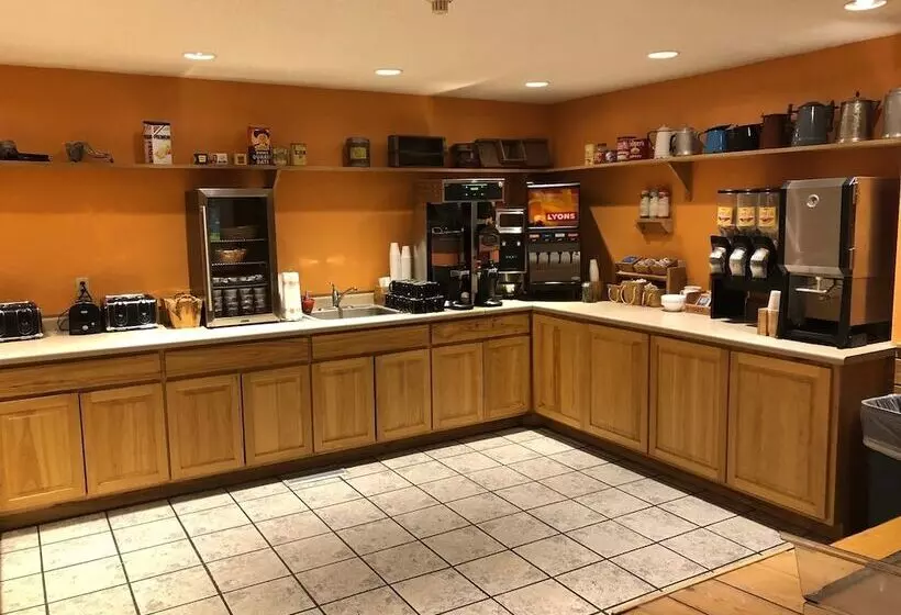 בית מלון כפרי The Lodge At Crooked Lake