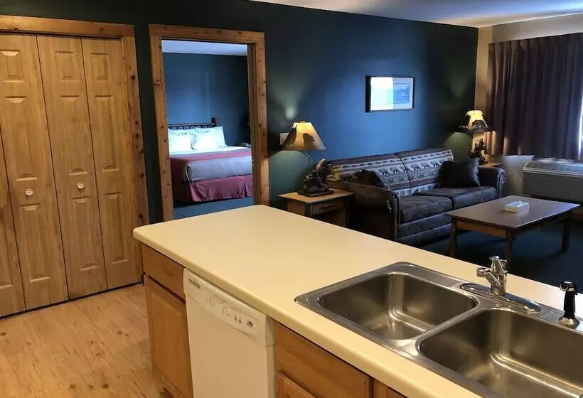 בית מלון כפרי The Lodge At Crooked Lake