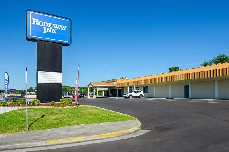 ホテル Travel Inn Bristol Near State Street