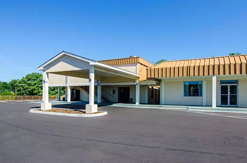 ホテル Travel Inn Bristol Near State Street