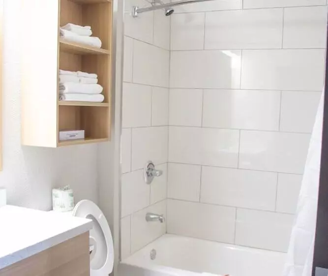 Microtel Inn & Suites By Wyndham Camp Lejeune/jacksonville