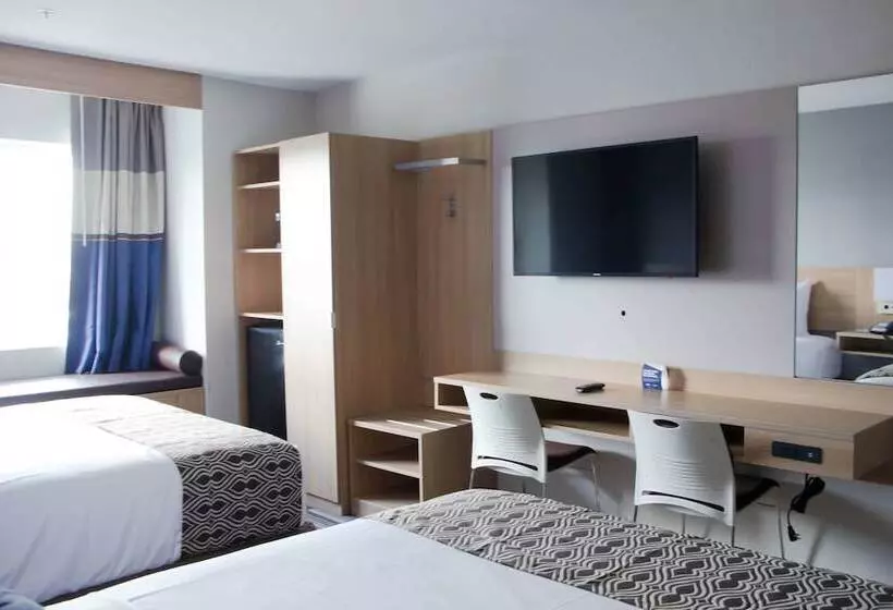 Microtel Inn & Suites By Wyndham Camp Lejeune/jacksonville