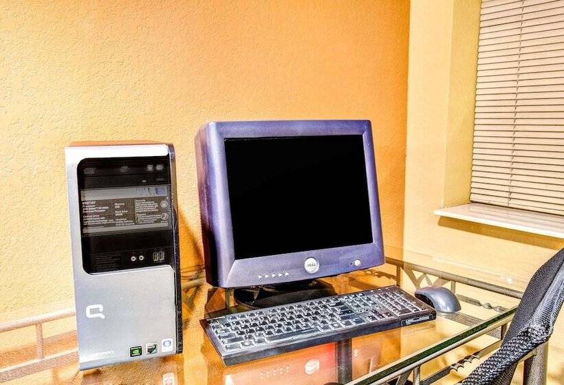 Microtel Inn & Suites Newport News