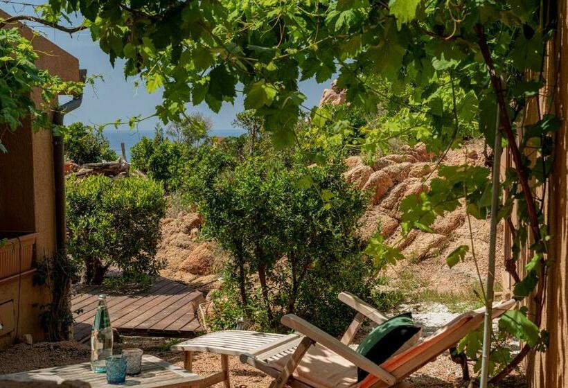 Costa Paradiso Resort