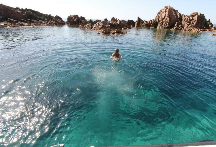 Costa Paradiso Resort