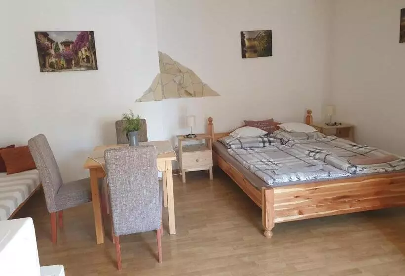 Főnix Panzió