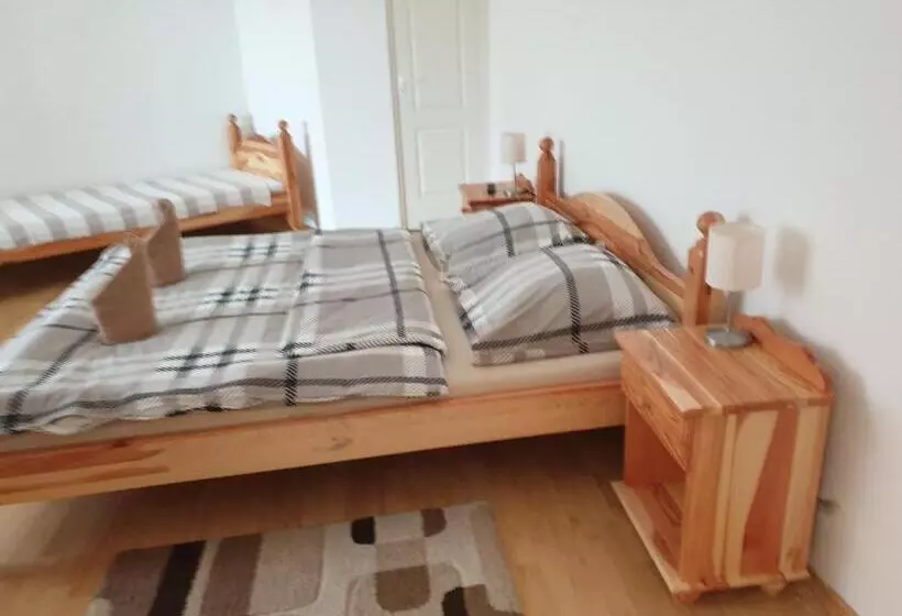 Főnix Panzió