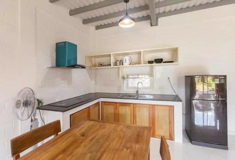 هتل Nha Minh Bungalow