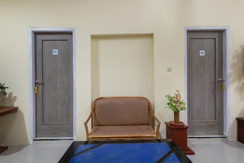 Hotel Oyo 1966 Bromo Hill