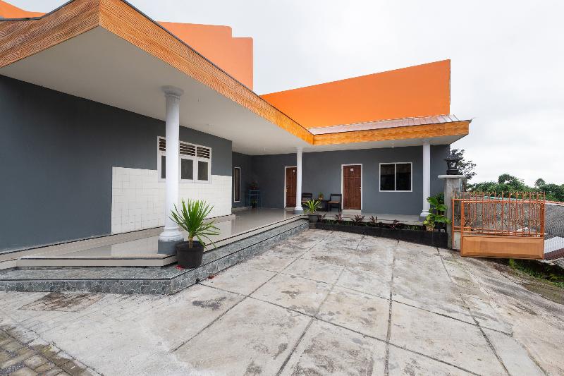 Hotel Oyo 1966 Bromo Hill