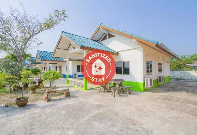 هتل Oyo 658 Peamsook Resort
